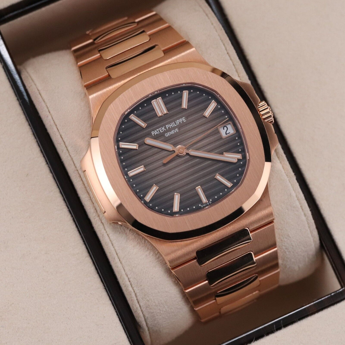 Patek Philippe Nautilus 5711/1R Complete 40mm Rose Gold Case Brown Sunburst Dial Rose Bracelet 2016