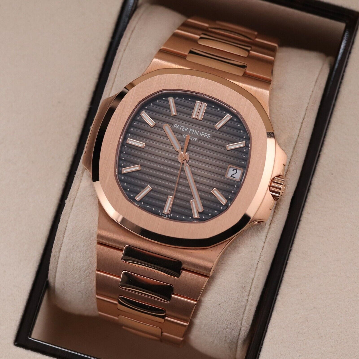 Patek Philippe Nautilus 5711/1R Complete 40mm Rose Gold Case Brown Sunburst Dial Rose Bracelet 2016