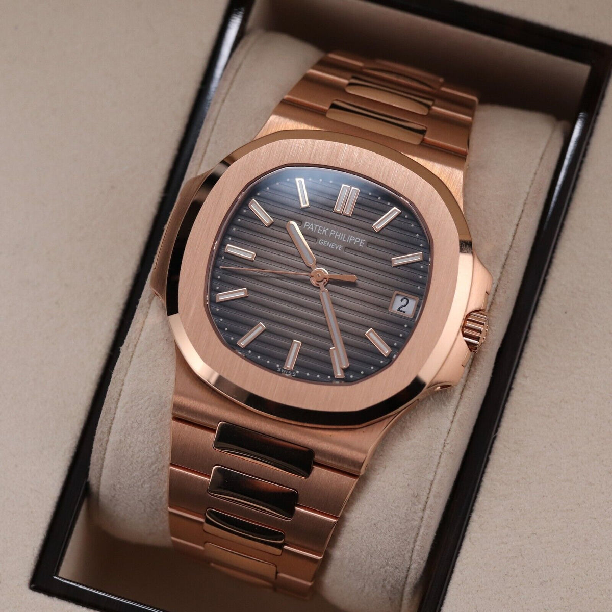 Patek Philippe Nautilus 5711/1R Complete 40mm Rose Gold Case Brown Sunburst Dial Rose Bracelet 2016