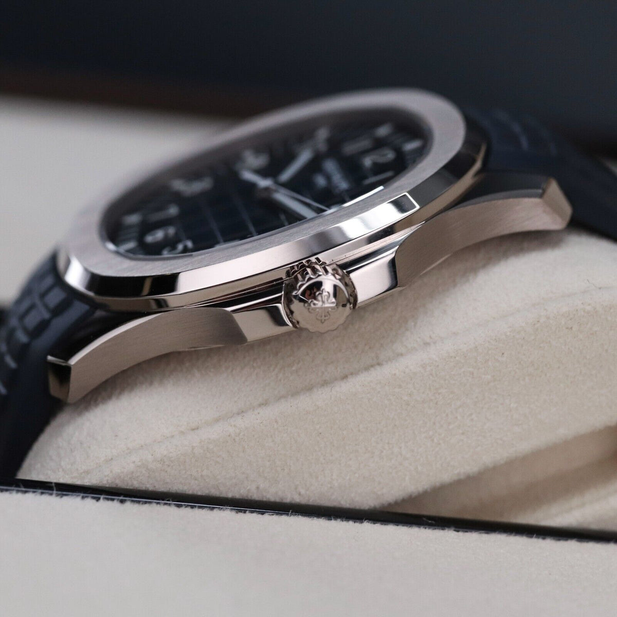 Patek Philippe Aquanaut White Gold Blue Dial Blue Rubber Strap 42mm - 5168G-001 5168G