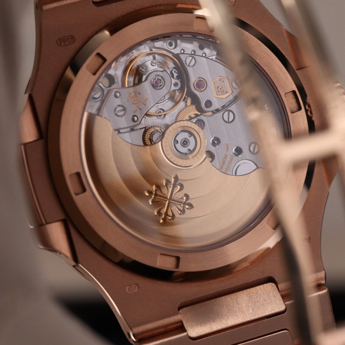 Patek Philippe Nautilus 5711/1R Complete 40mm Rose Gold Case Brown Sunburst Dial Rose Bracelet 2016