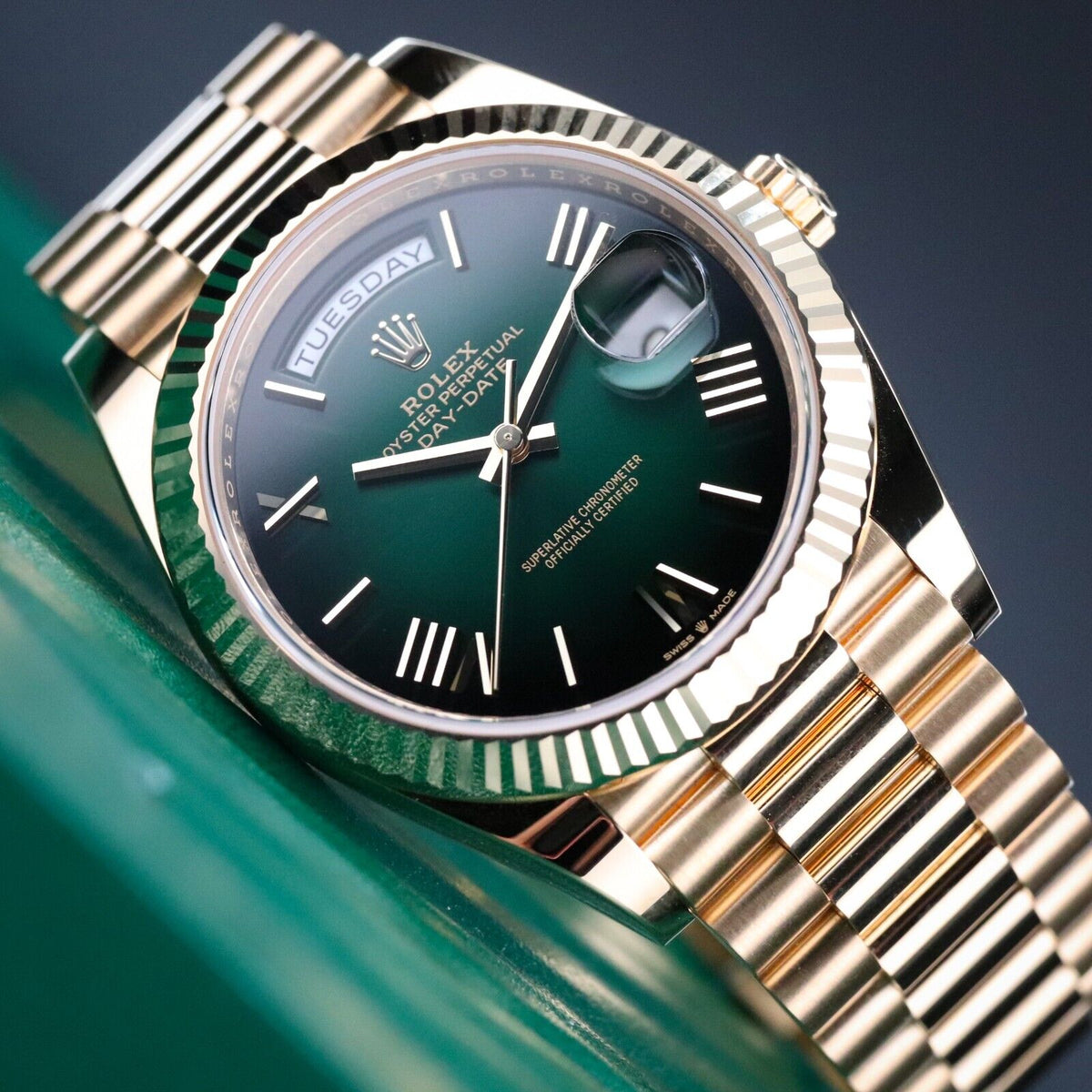 Rolex Day-Date Green Ombre Dial 40mmYellow Gold President 228238