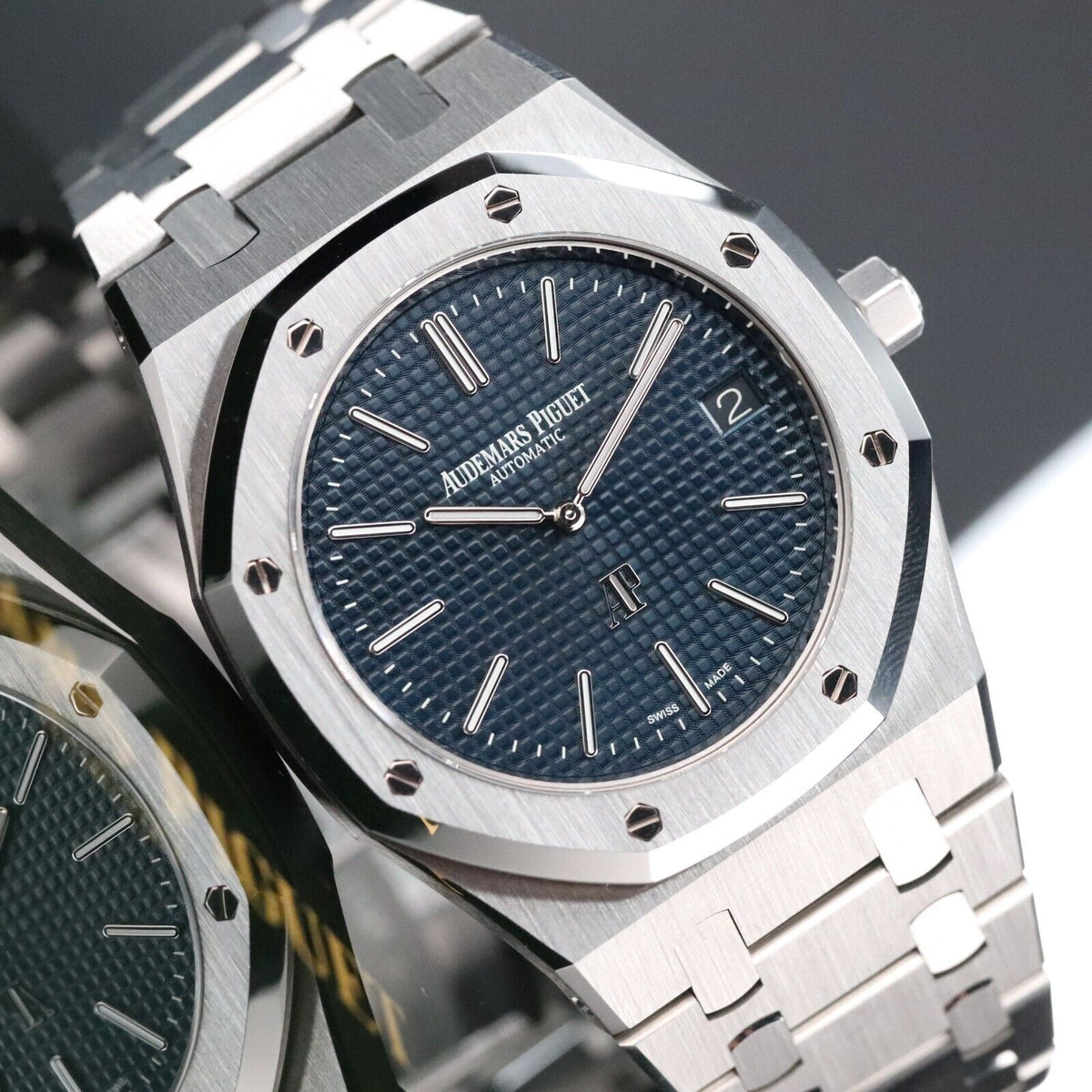 Audemars Piguet Royal Oak “Jumbo” Extra Thin 39mm Blue Dial 15202ST.OO.1240ST.01