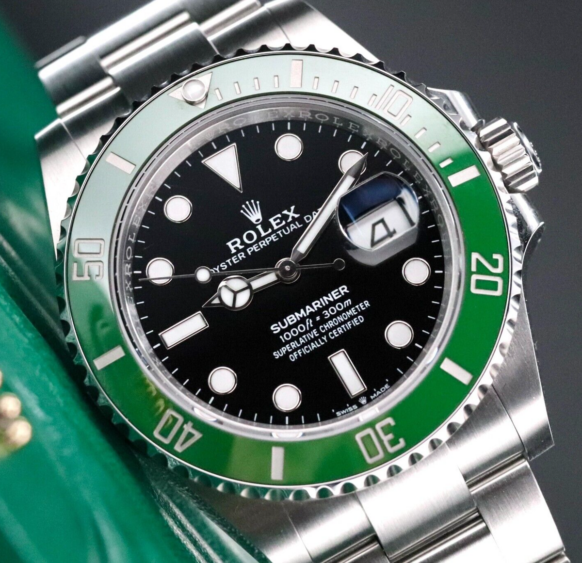 Rolex Submariner STARBUCKS Green Bezel Black Dial Oyster Steel Bracelet Sub Date 126610LV