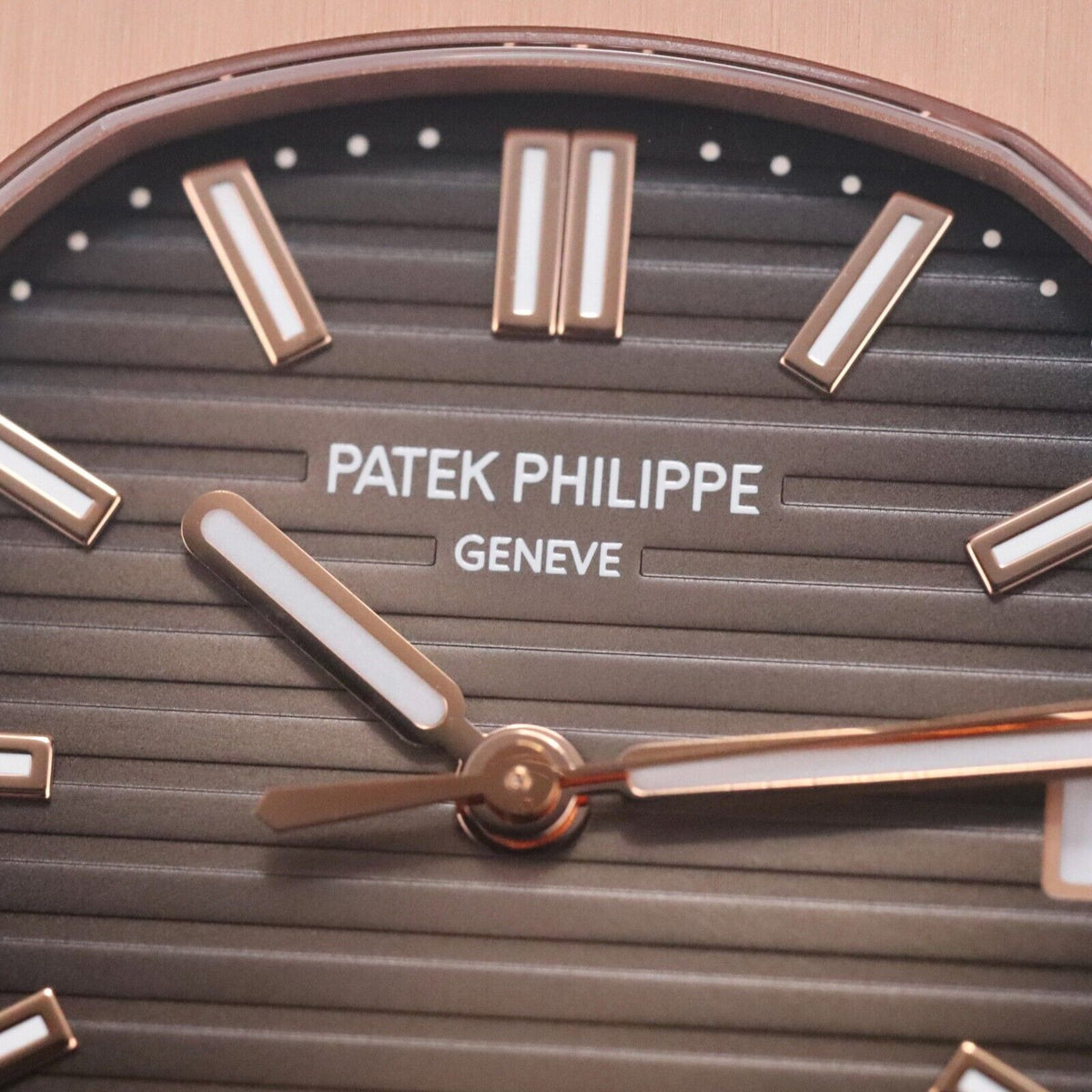 Patek Philippe Nautilus 5711/1R Complete 40mm Rose Gold Case Brown Sunburst Dial Rose Bracelet 2016