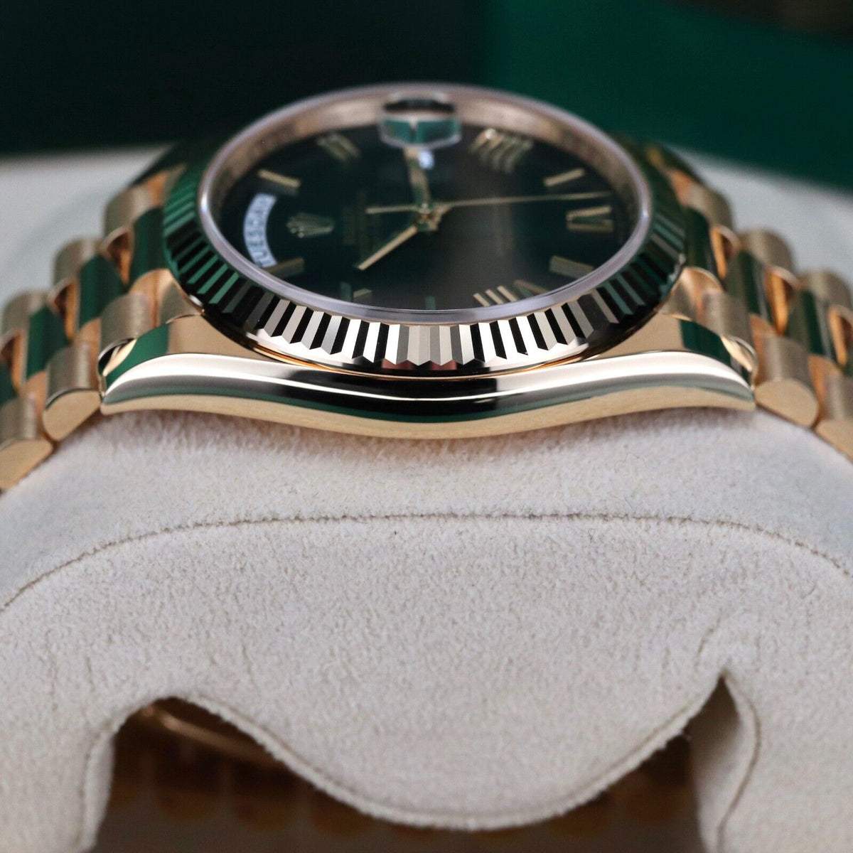 Rolex Day-Date Green Ombre Dial 40mmYellow Gold President 228238