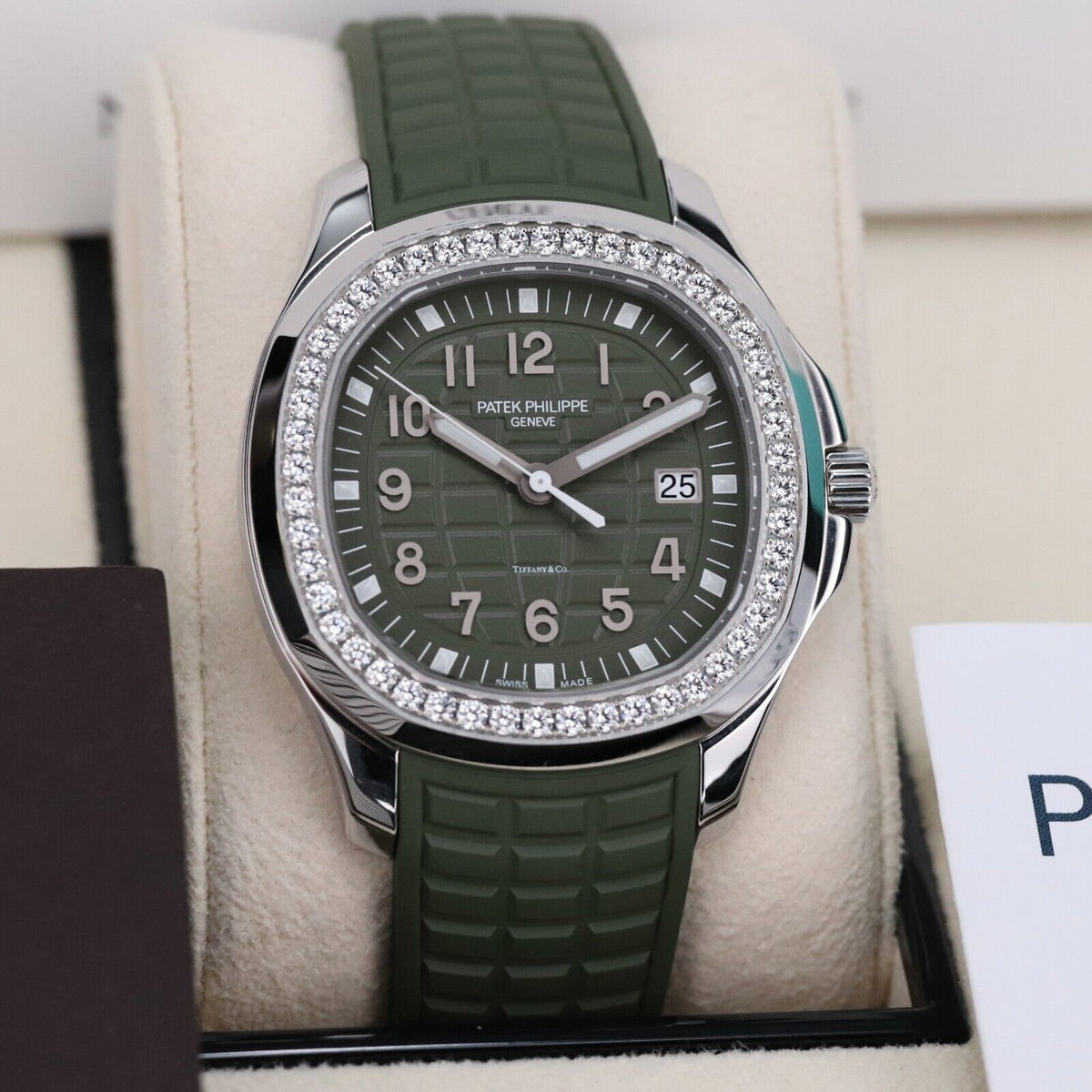 Patek Philippe TIFFANY STAMPED Aquanaut Luce Green 39mm - 5267/200A-011 Complete