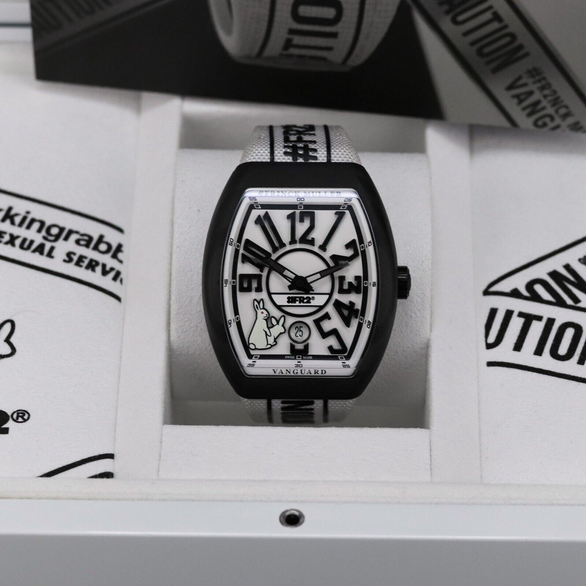 Franck Muller Vanguard 41mm FR2 Rabbits Carbon White Black V41SCDT Complete