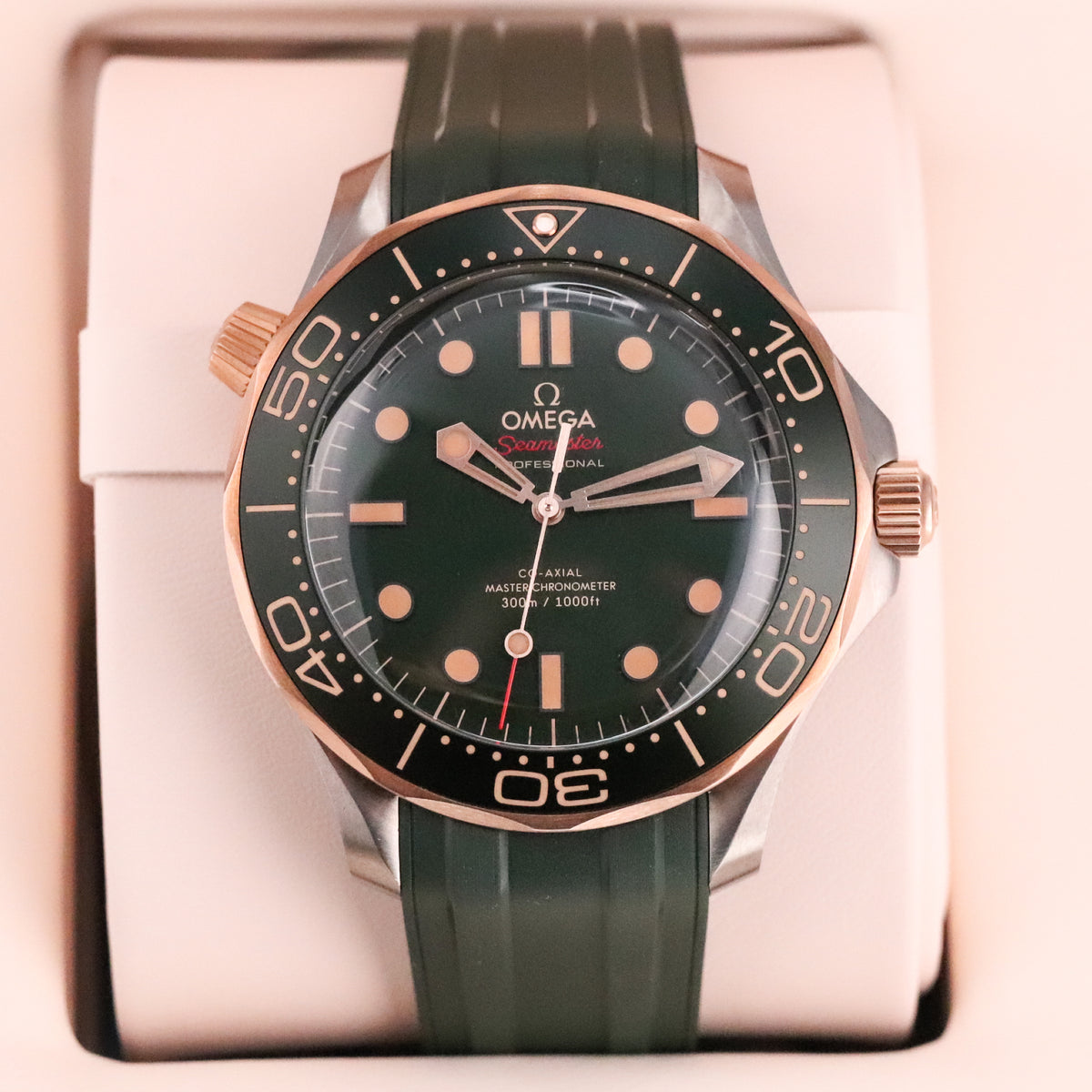 Omega Seamaster Diver 300 M Gold On Rubber 42mm 2025 "Green Bond" Dial Titanium Bronze 210.92.42.20.10.001