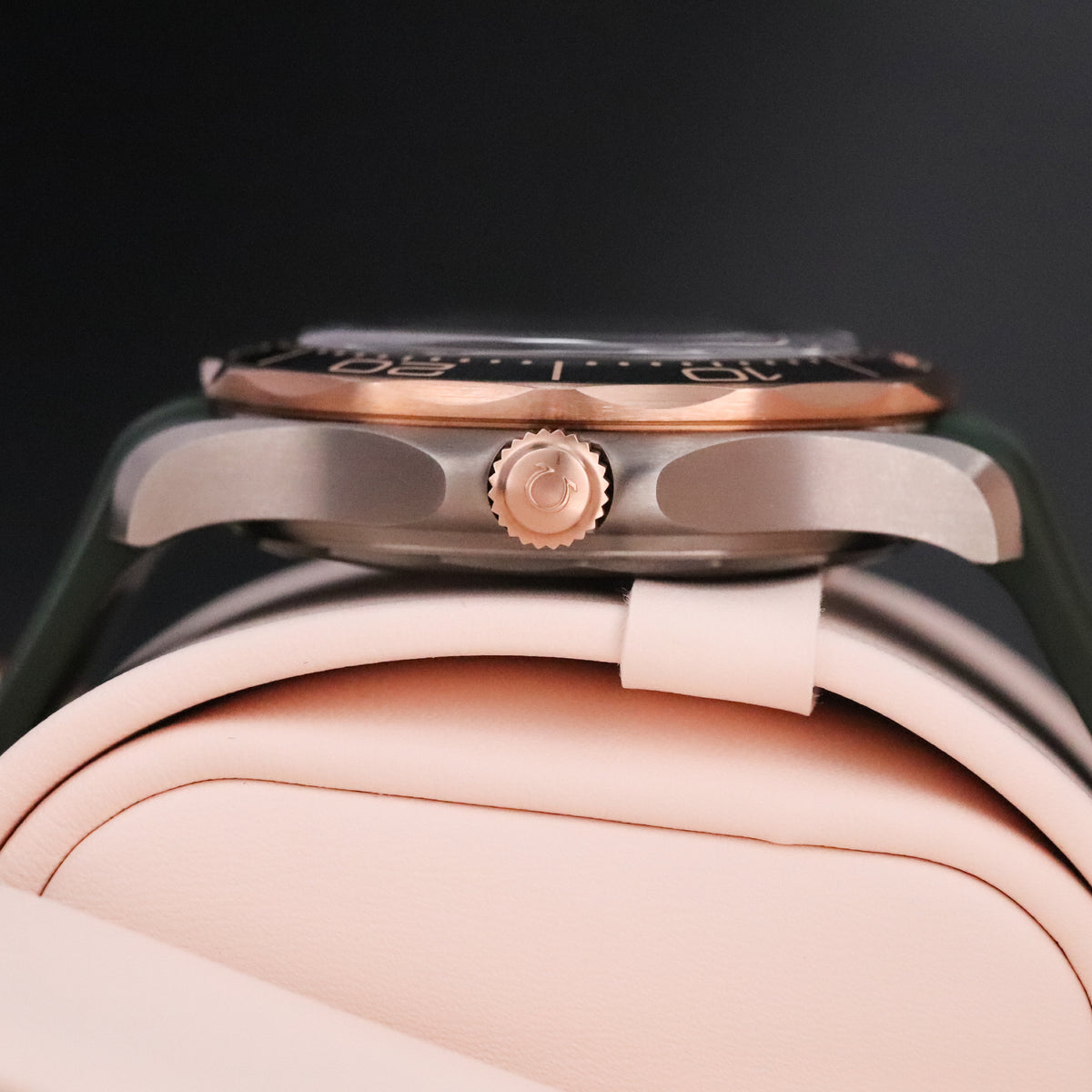 Omega Seamaster Diver 300 M Gold On Rubber 42mm 2025 "Green Bond" Dial Titanium Bronze 210.92.42.20.10.001