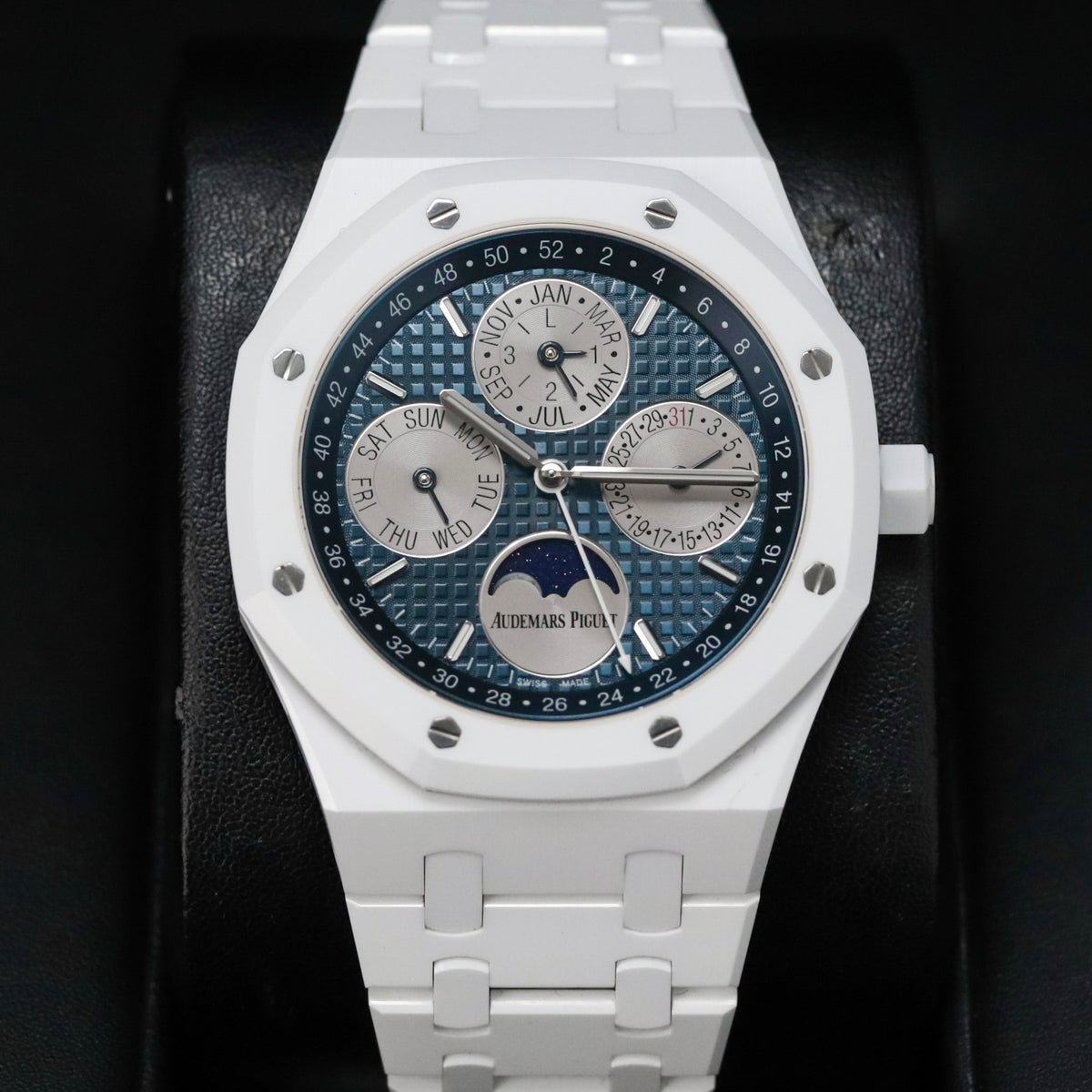 Audemars Piguet Royal Oak Perpetual Calendar White Ceramic Perpetual Calendar Blue Dial 41mm Moonphase 26579CB