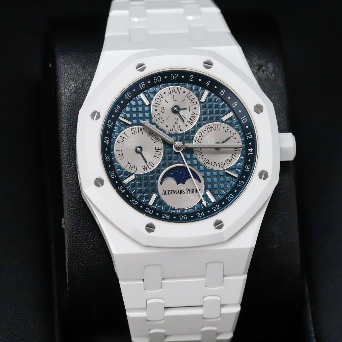 Audemars Piguet Royal Oak Perpetual Calendar White Ceramic Perpetual Calendar Blue Dial 41mm Moonphase 26579CB