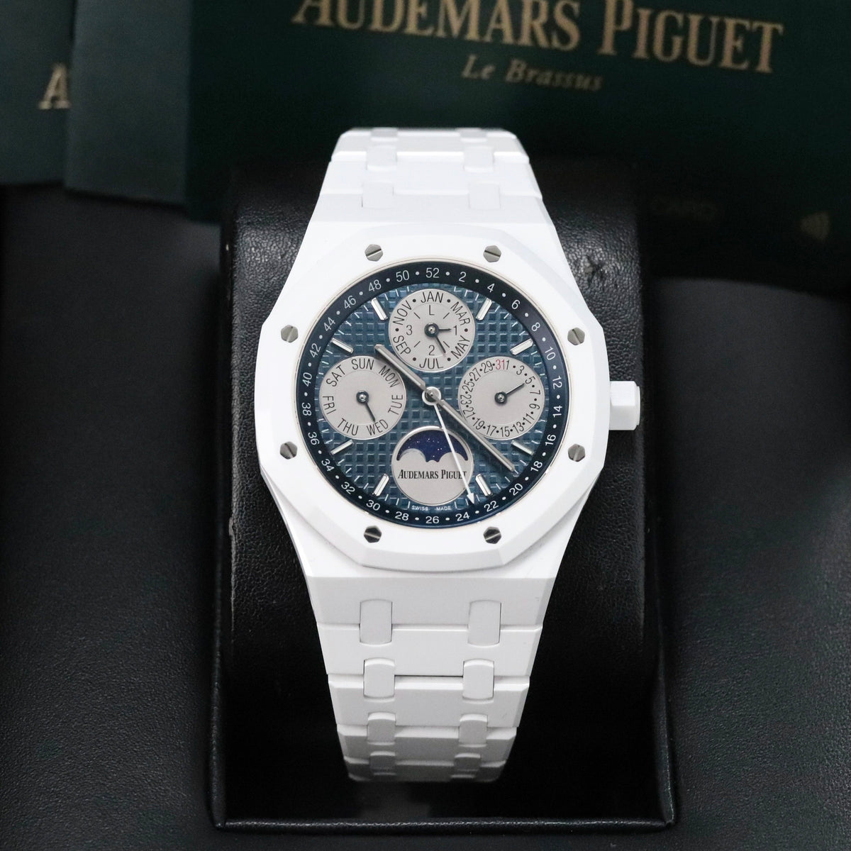 Audemars Piguet Royal Oak Perpetual Calendar White Ceramic Perpetual Calendar Blue Dial 41mm Moonphase 26579CB