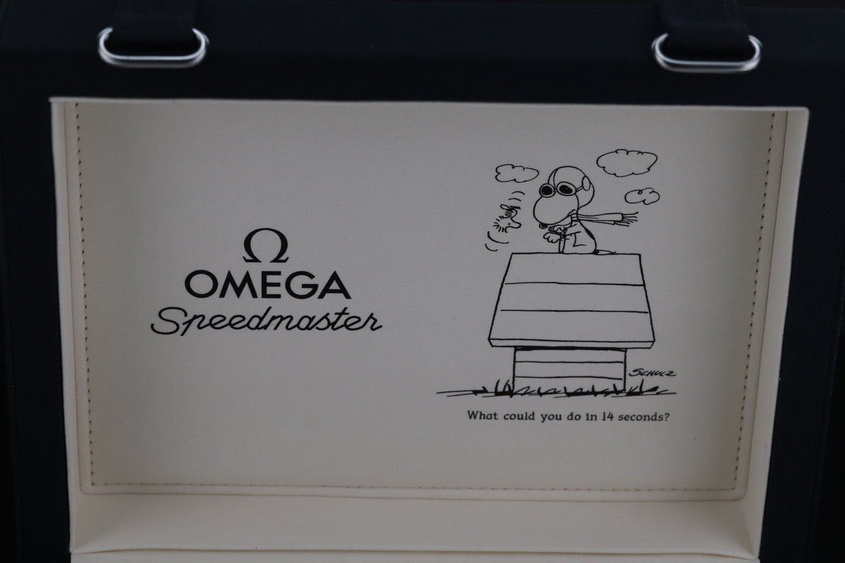 Omega Speedmaster Professional Moonwatch 'Silver Snoopy Award' 42mm 50th Anniversary White 310.32.42.50.02.001