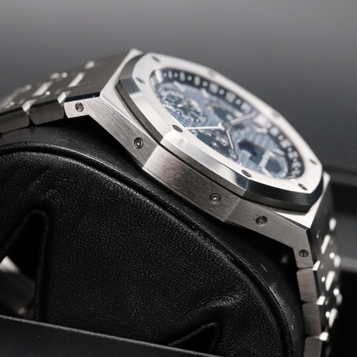 Audemars Piguet Royal Oak Perpetual Calendar Perpetual Calendar Blue Dial 41mm Stainless Steel 26574ST.OO.1220ST.02