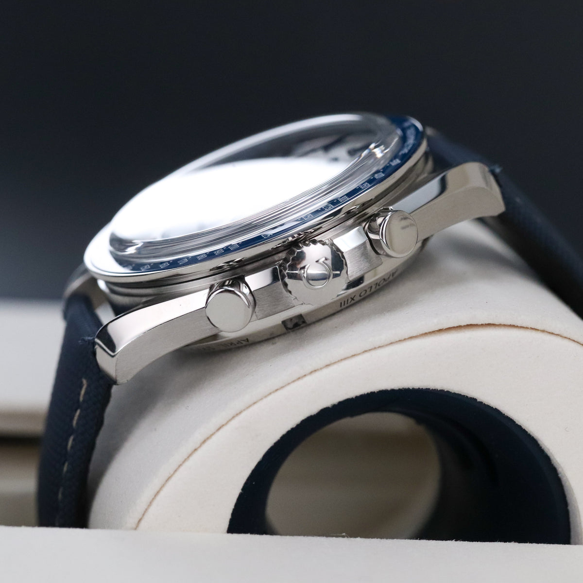 Omega Speedmaster Professional Moonwatch 'Silver Snoopy Award' 42mm 50th Anniversary White 310.32.42.50.02.001