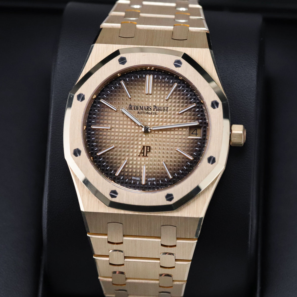 Audemars Piguet Royal Oak Jumbo 39mm Yellow Gold Smoked Flumed Extra Thin 16202BAOO.1240BA.02