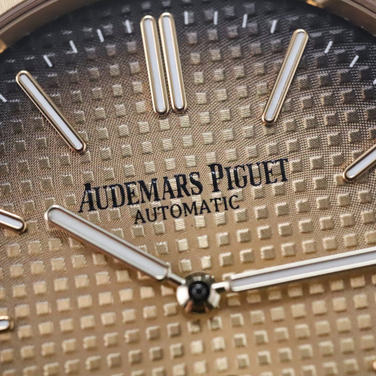 Audemars Piguet Royal Oak Jumbo 39mm Yellow Gold Smoked Flumed Extra Thin 16202BAOO.1240BA.02
