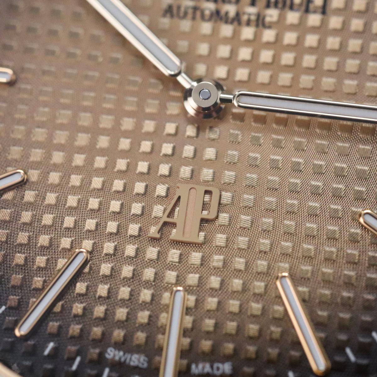 Audemars Piguet Royal Oak Jumbo 39mm Yellow Gold Smoked Flumed Extra Thin 16202BAOO.1240BA.02