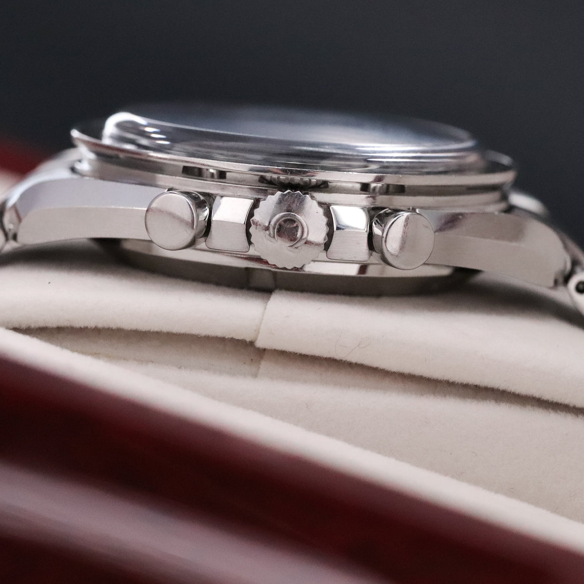 Omega Speedmaster Racing 42mm Black Carbon Fiber Dial Stainless Steel 3552.59.00