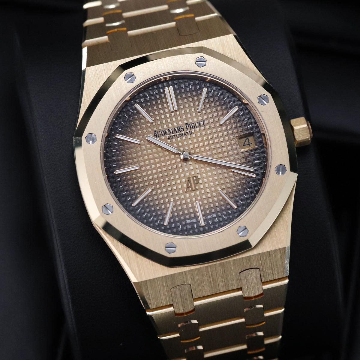 Audemars Piguet Royal Oak Jumbo 39mm Yellow Gold Smoked Flumed Extra Thin 16202BAOO.1240BA.02