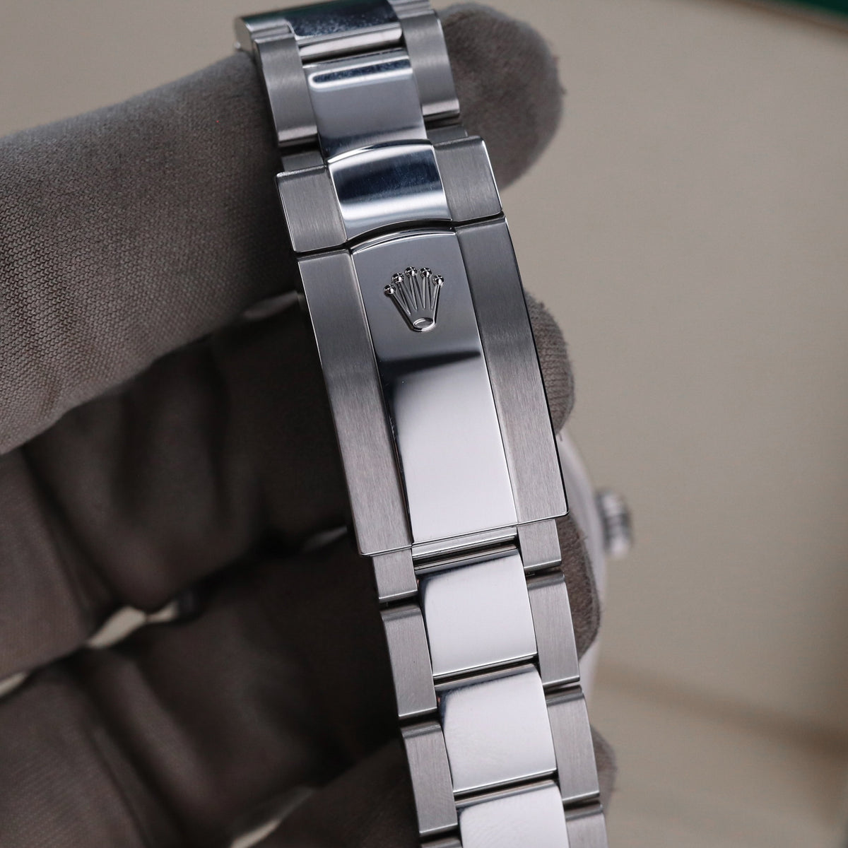 Rolex Datejust 41 White Roman Dial Smooth Bezel Lacquer Oyster Steel 126300