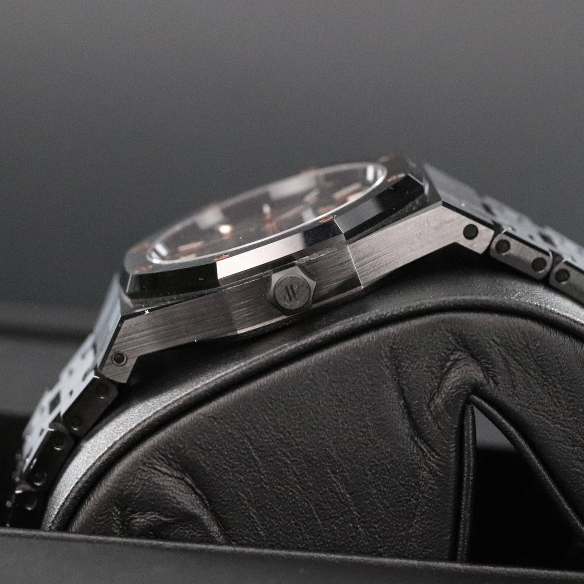 Audemars Piguet Royal Oak Selfwinding 34mm Black Ceramic Black Dial Gold Selfwinding 77350CE.OO.1266CE.01