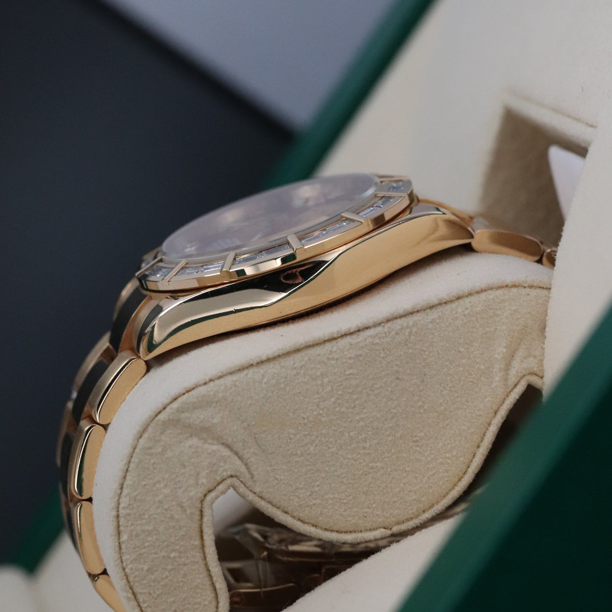 Rolex Daytona Complete Set 40mm Baguette Mother of Pearl Tahitian Dial Yellow Gold Oyster Bracelet 116568BR