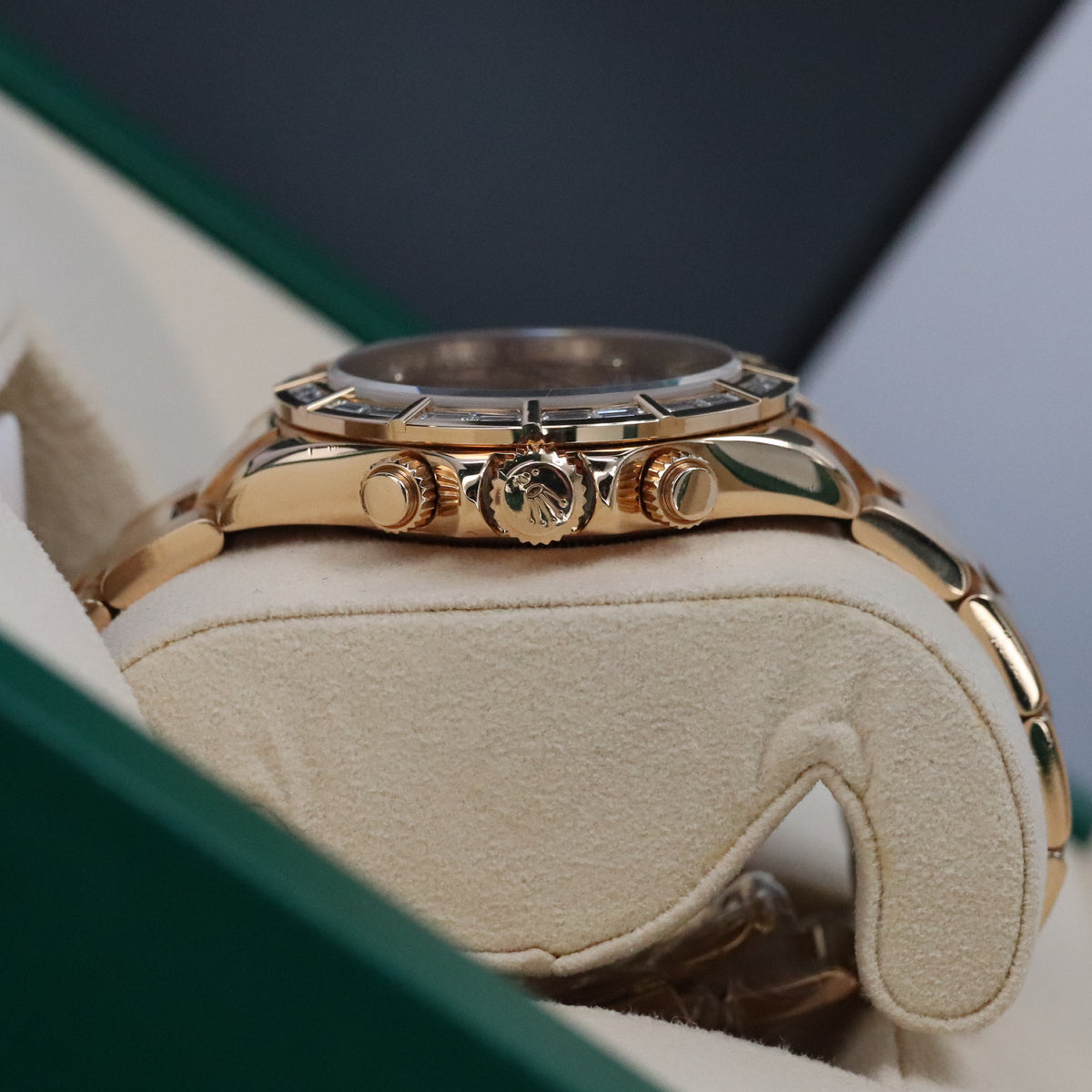 Rolex Daytona Complete Set 40mm Baguette Mother of Pearl Tahitian Dial Yellow Gold Oyster Bracelet 116568BR