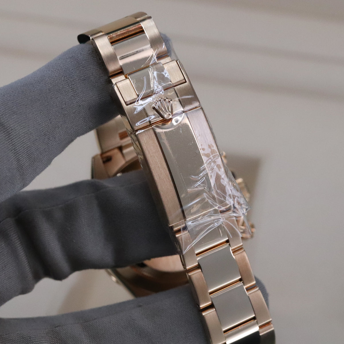 Rolex Daytona Complete Set 40mm Baguette Mother of Pearl Tahitian Dial Yellow Gold Oyster Bracelet 116568BR