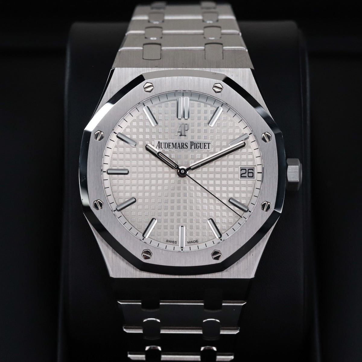 Audemars Piguet Royal Oak 41mm White Dial Automatic Stainless Steel 15500ST.OO.1220ST.04