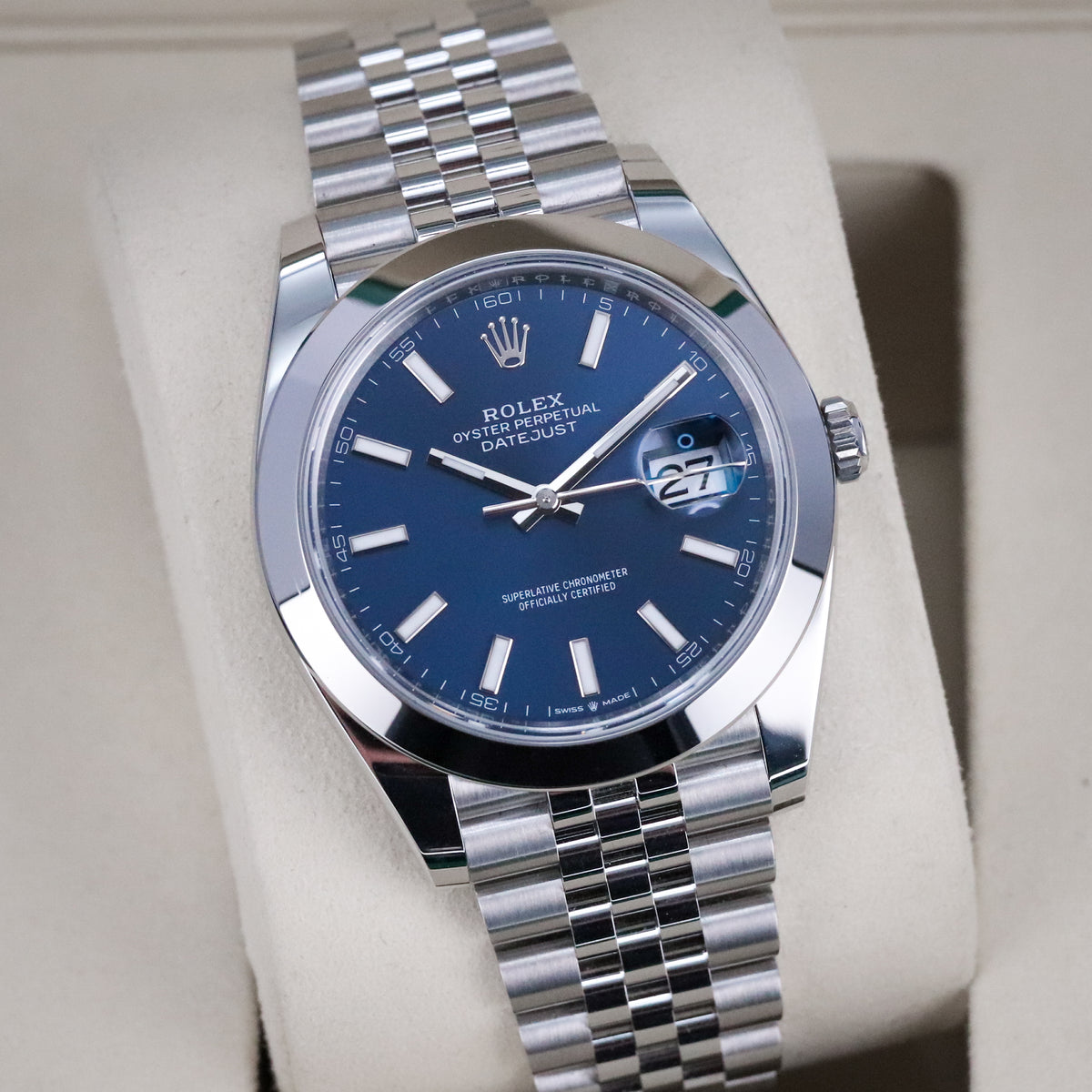Rolex Datejust 41 2025 Complete 41mm Steel Blue Dial Smooth Bezel Jubilee Bracelet 126300