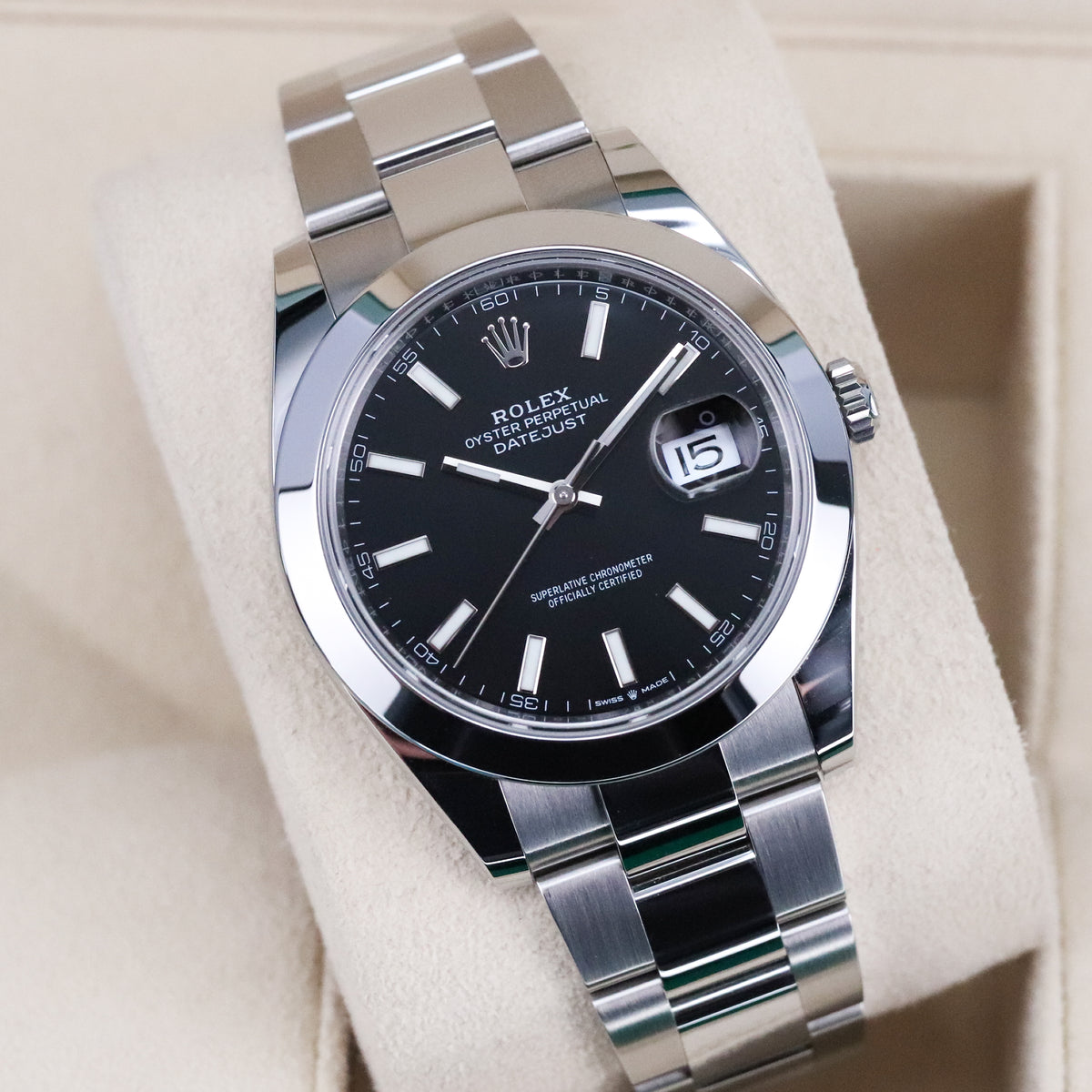 Rolex Datejust 2022 Complete 41mm Steel Black Dial Smooth Bezel Oyster Bracelet 126300