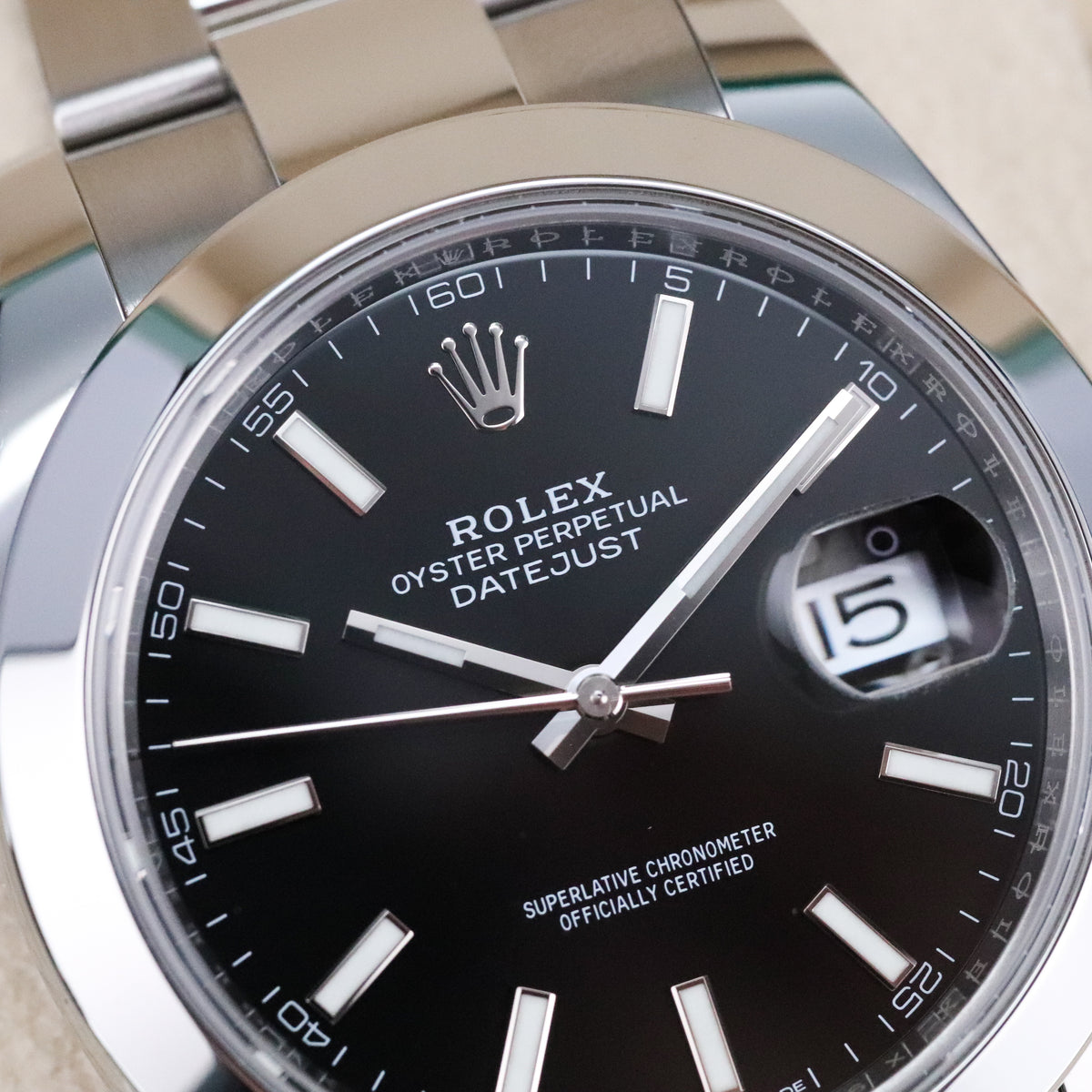 Rolex Datejust 2022 Complete 41mm Steel Black Dial Smooth Bezel Oyster Bracelet 126300