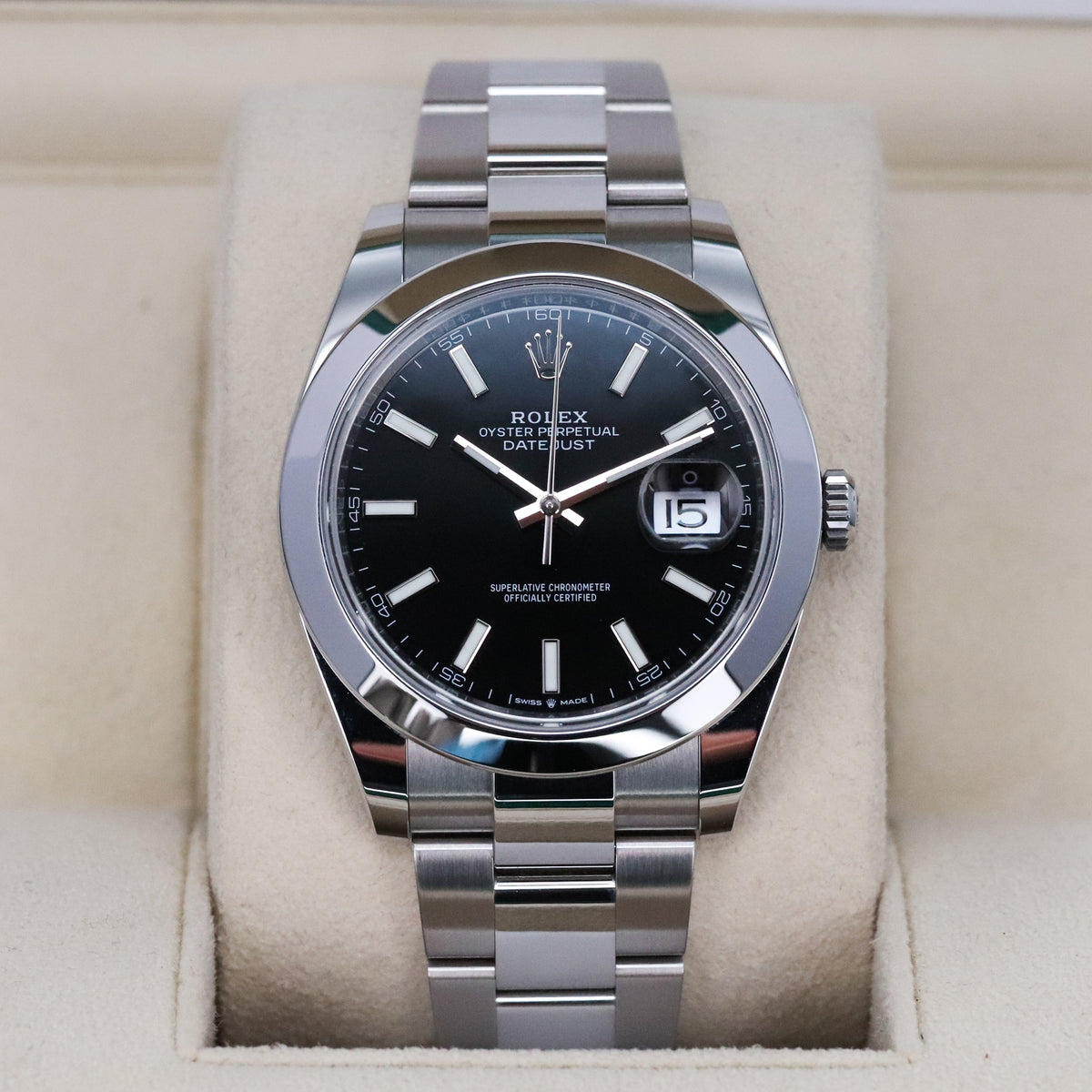 Rolex Datejust 2022 Complete 41mm Steel Black Dial Smooth Bezel Oyster Bracelet 126300