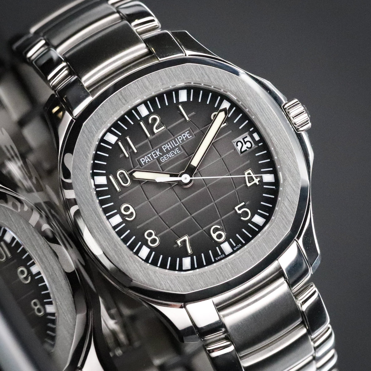 Patek Philippe Aquanaut Complete 40mm Stainless Steel Grey Black Dial Steel Bracelet 5167A-001