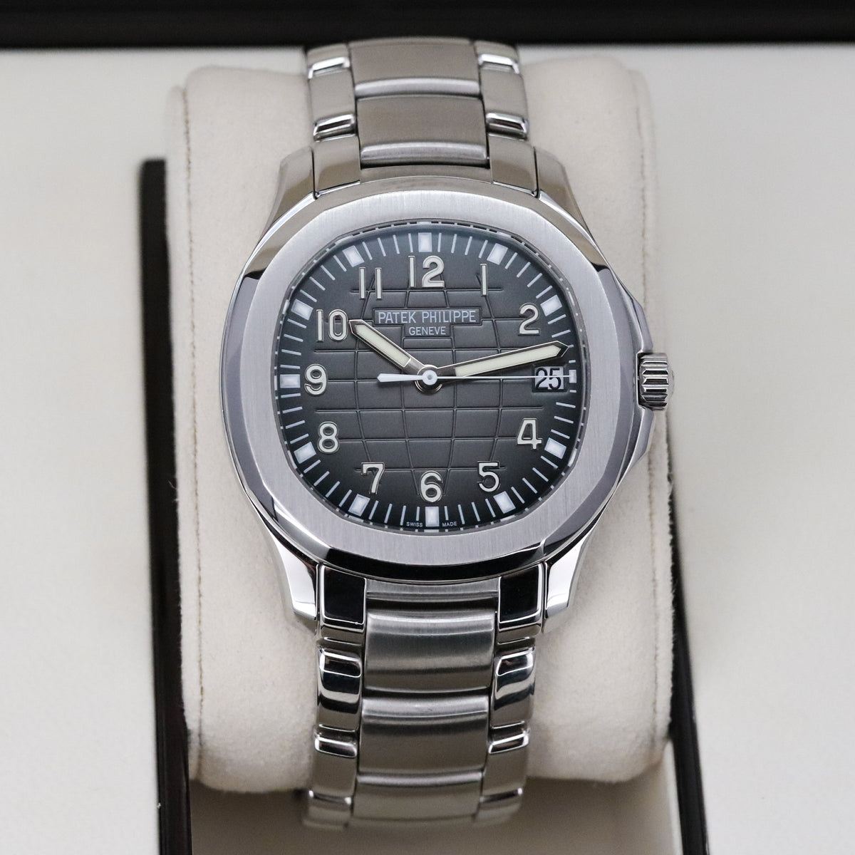 Patek Philippe Aquanaut Complete 40mm Stainless Steel Grey Black Dial Steel Bracelet 5167A-001
