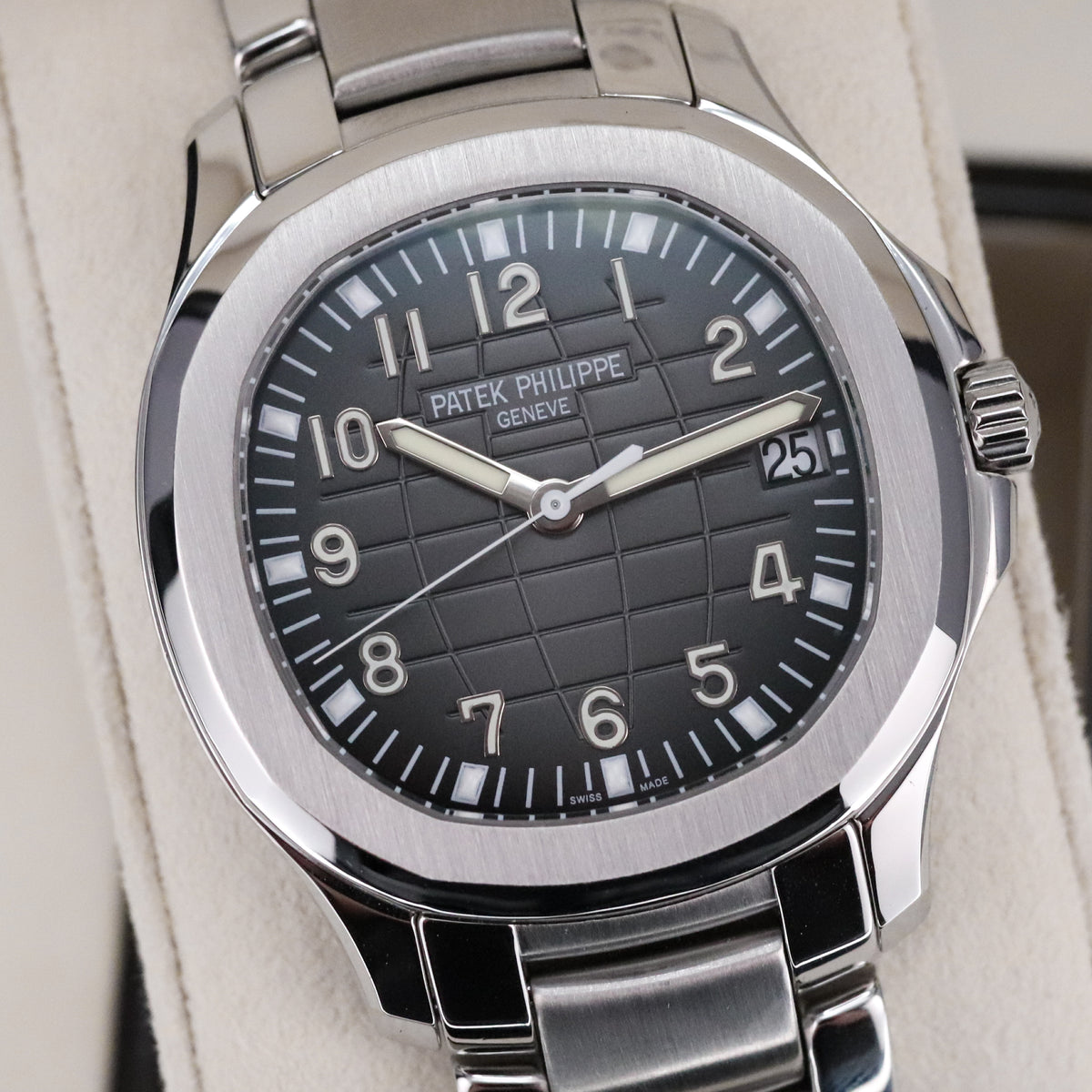 Patek Philippe Aquanaut Complete 40mm Stainless Steel Grey Black Dial Steel Bracelet 5167A-001