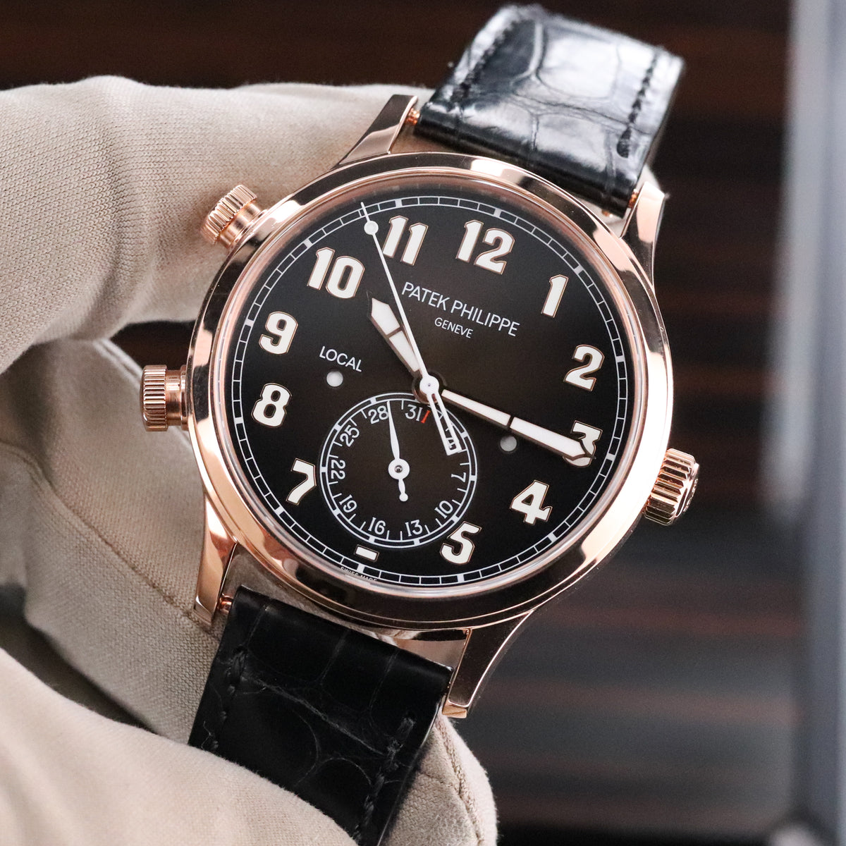 Patek Philippe Calatrava Pilot Travel Time Complete 42mm Rose Gold Brown Sunburst Dial Brown Calfskin Strap 5524R-001