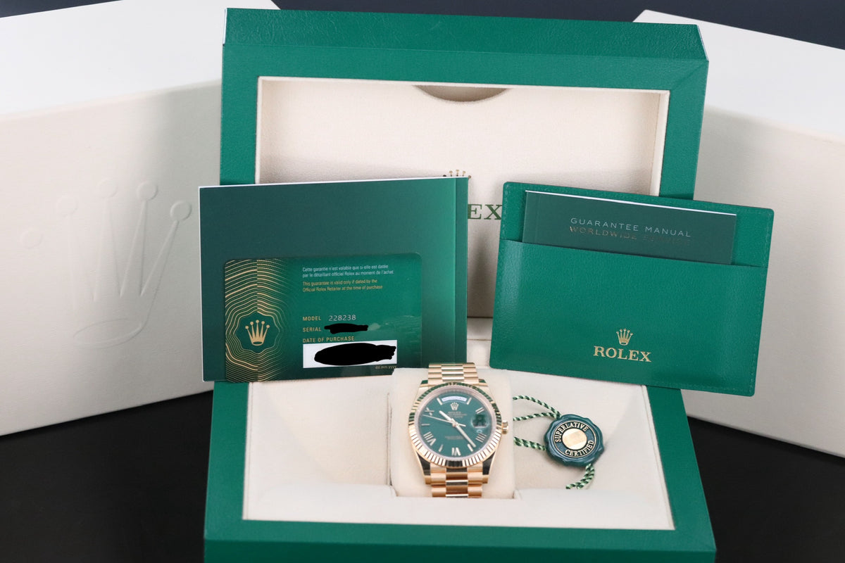 Rolex Day-Date Green Ombre Dial 40mmYellow Gold President 228238