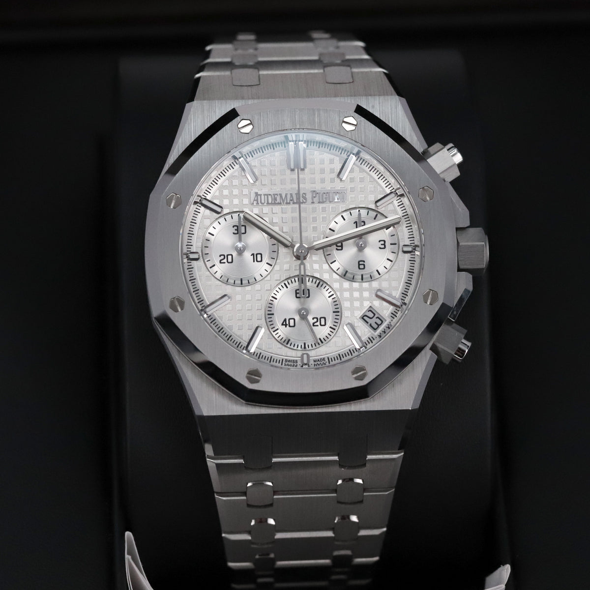 Audemars Piguet Royal Oak Chronograph 2023 Complete 41mm Steel Case White Dial Steel Bezel Stainless Bracelet 26240ST.OO.1320ST.OT