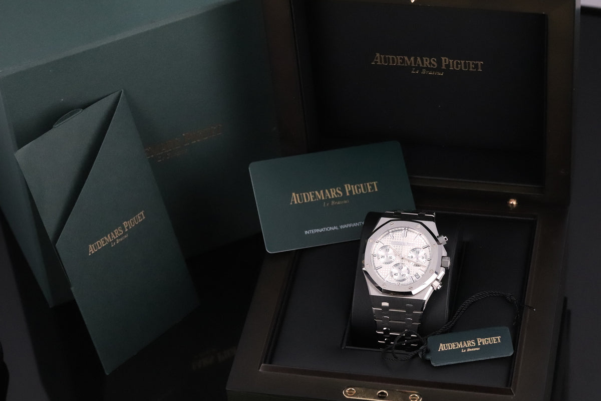 Audemars Piguet Royal Oak Chronograph 2023 Complete 41mm Steel Case White Dial Steel Bezel Stainless Bracelet 26240ST.OO.1320ST.OT