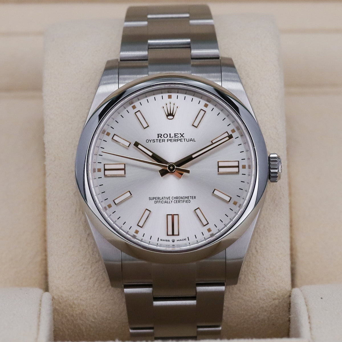 Rolex Oyster Perpetual Complete 26mm Steel Case White Dial Smooth Bezel Oyster Bracelet 67180