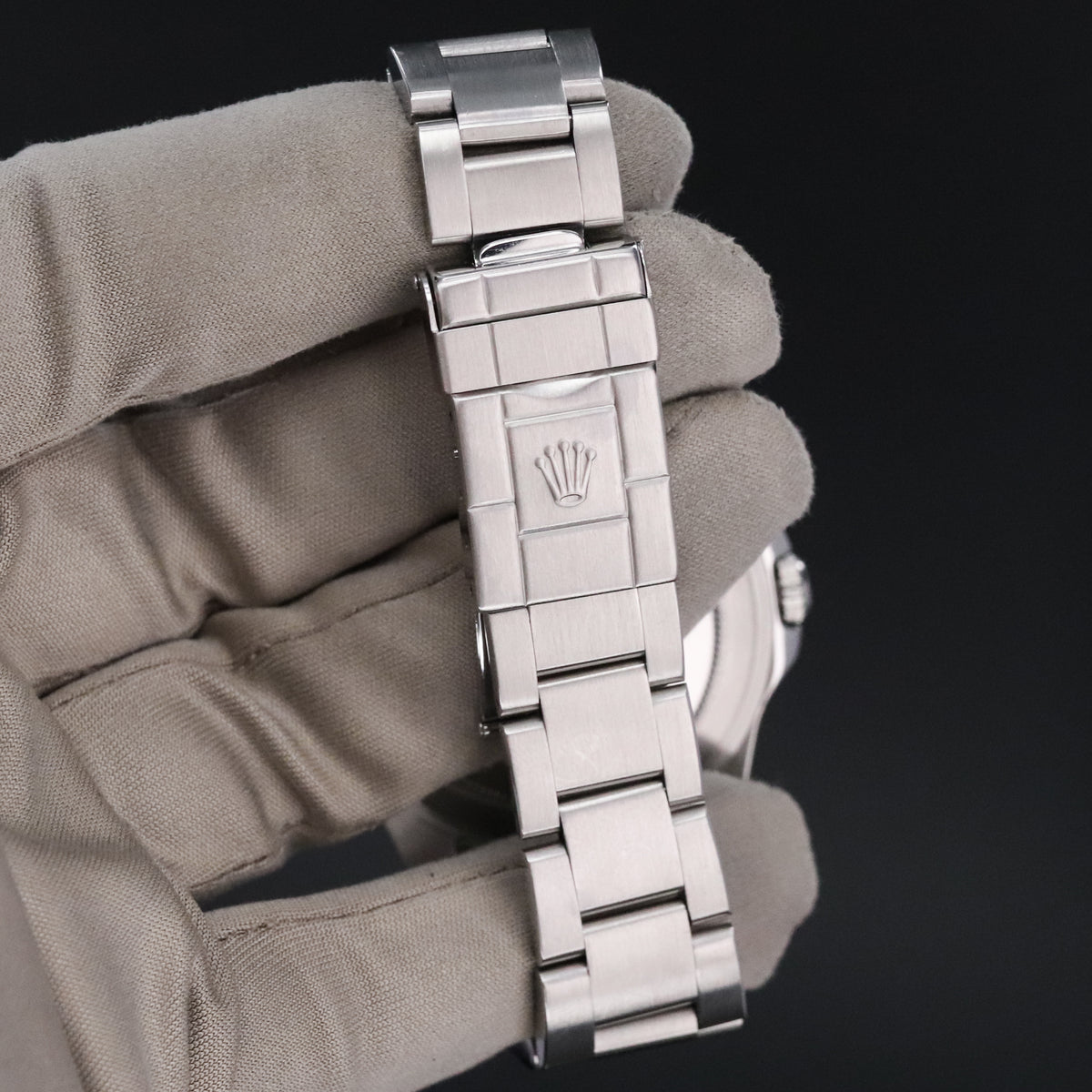 Rolex Explorer II Complete RSC Card 40mm Steel Case Black Dial Silver Bezel Oyster Bracelet 16570