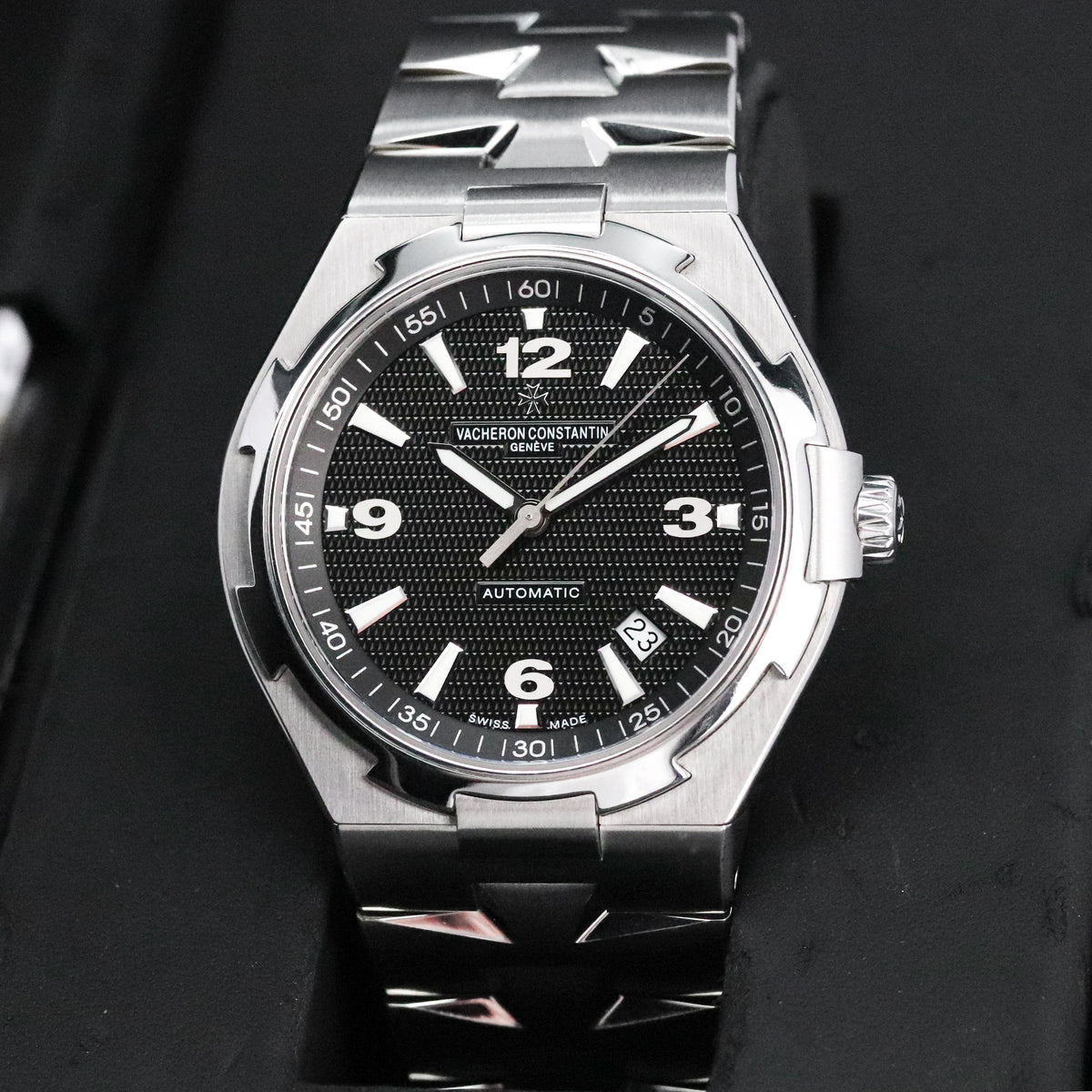 Vacheron Constantin Overseas Complete 42mm Steel Case Guilloché Black Dial Silver Bezel Stainless Steel Bracelet 47040/B01A-9094