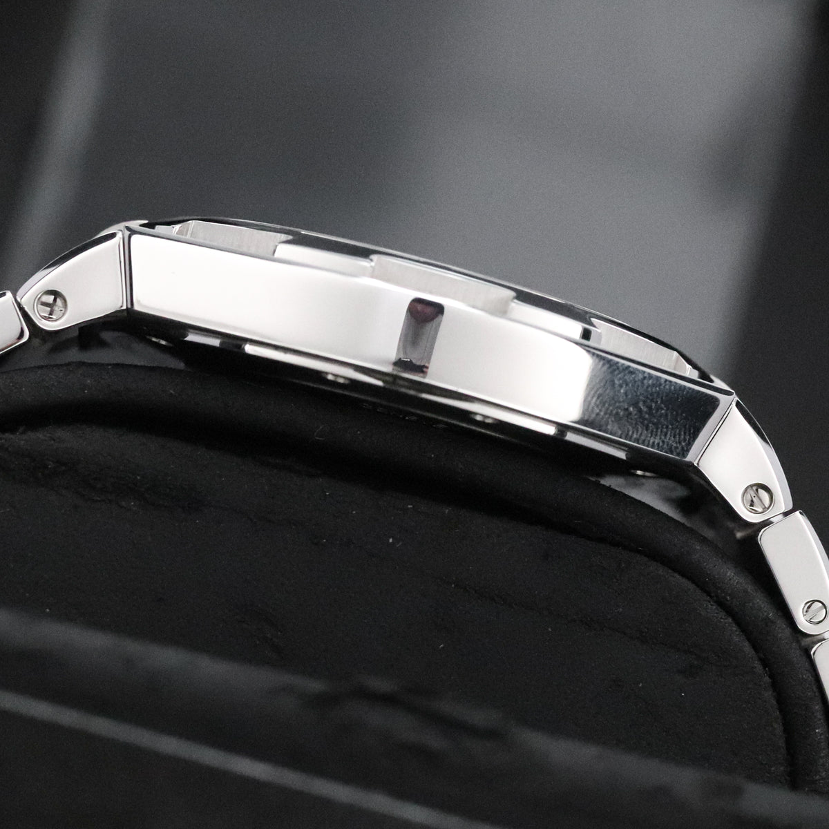 Vacheron Constantin Overseas Complete 42mm Steel Case Guilloché Black Dial Silver Bezel Stainless Steel Bracelet 47040/B01A-9094