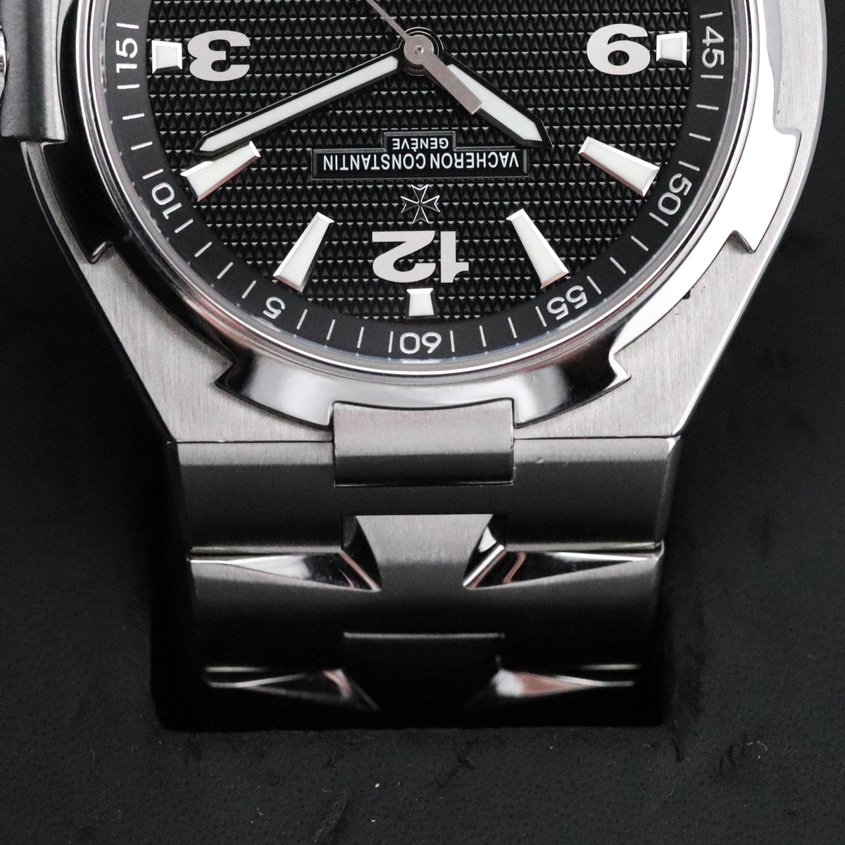 Vacheron Constantin Overseas Complete 42mm Steel Case Guilloché Black Dial Silver Bezel Stainless Steel Bracelet 47040/B01A-9094