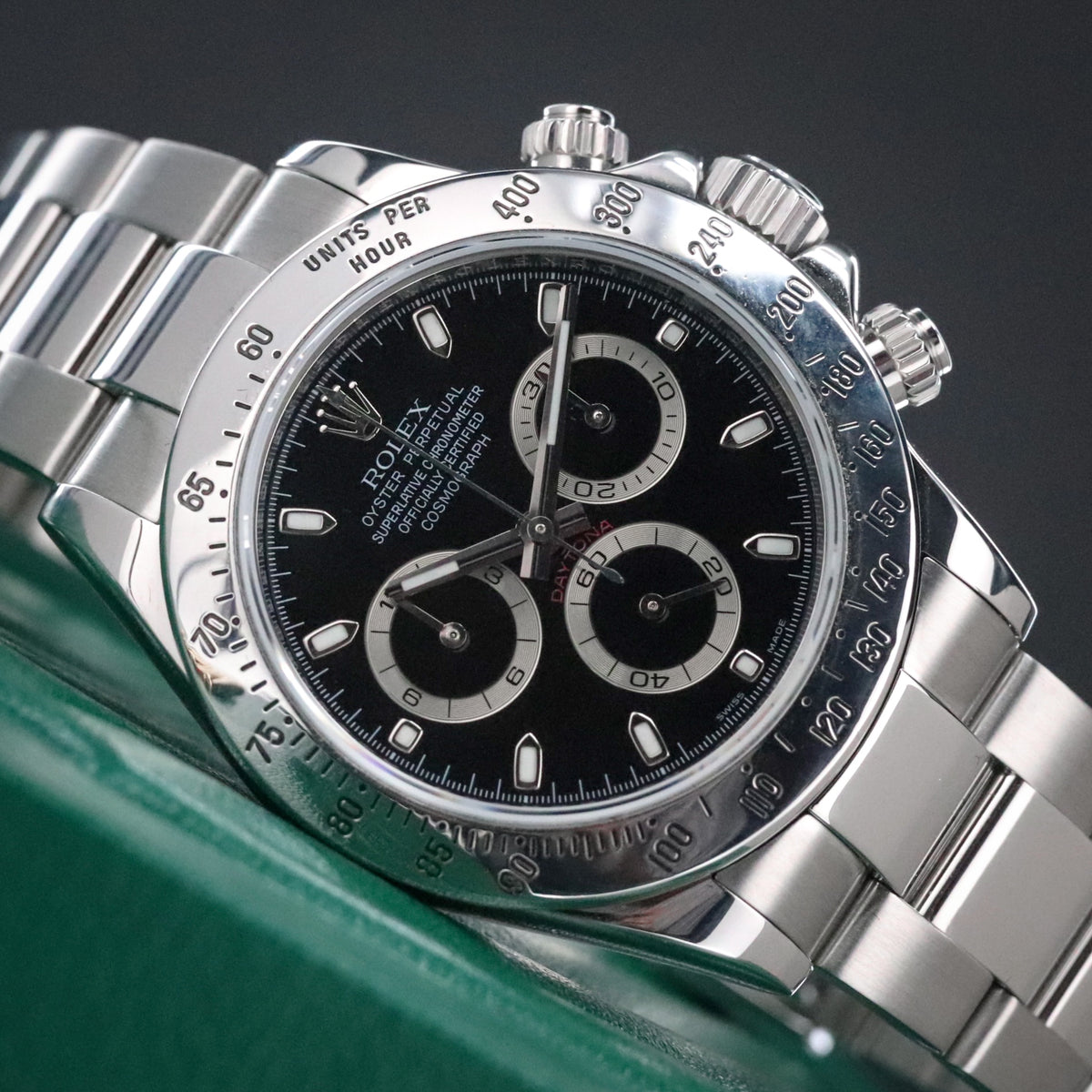 Rolex Cosmograph Daytona 40mm Black Dial Steel Bezel Automatic 116520
