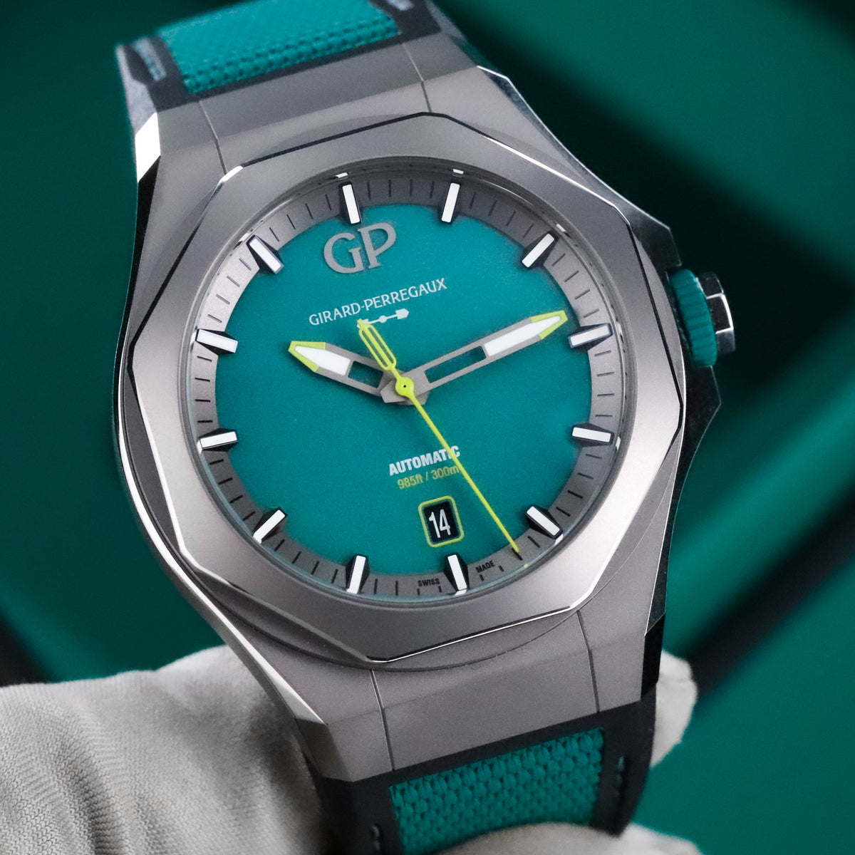 Girard Perregaux Laureato Absolute Aston Martin F1 Limited Edition 1/88 Titanium Case Green Dial 81070