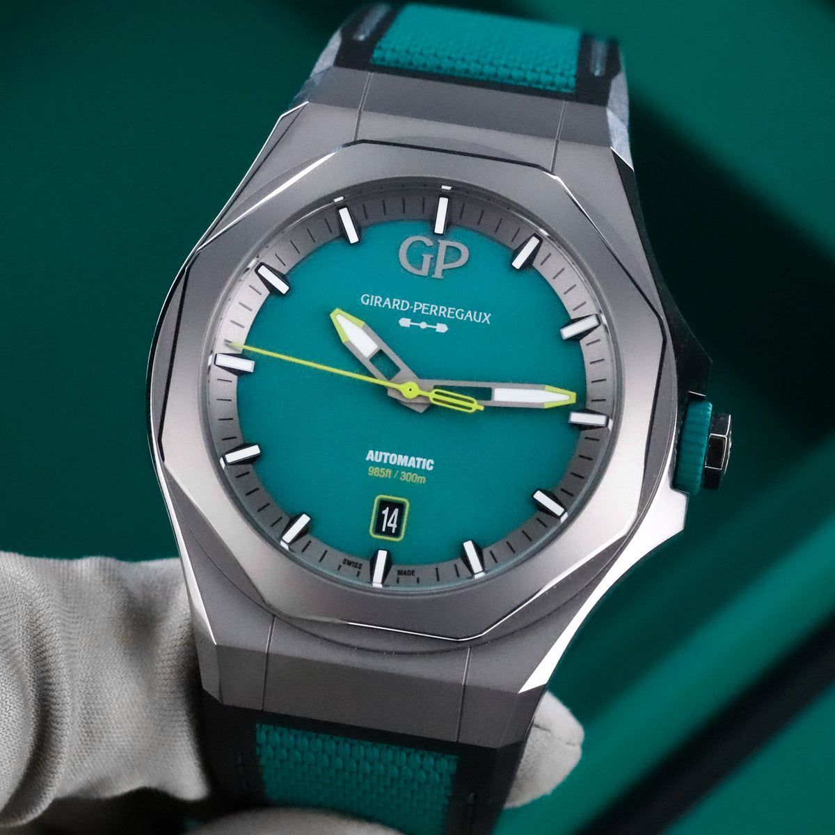 Girard Perregaux Laureato Absolute Aston Martin F1 Limited Edition 1/88 Titanium Case Green Dial 81070
